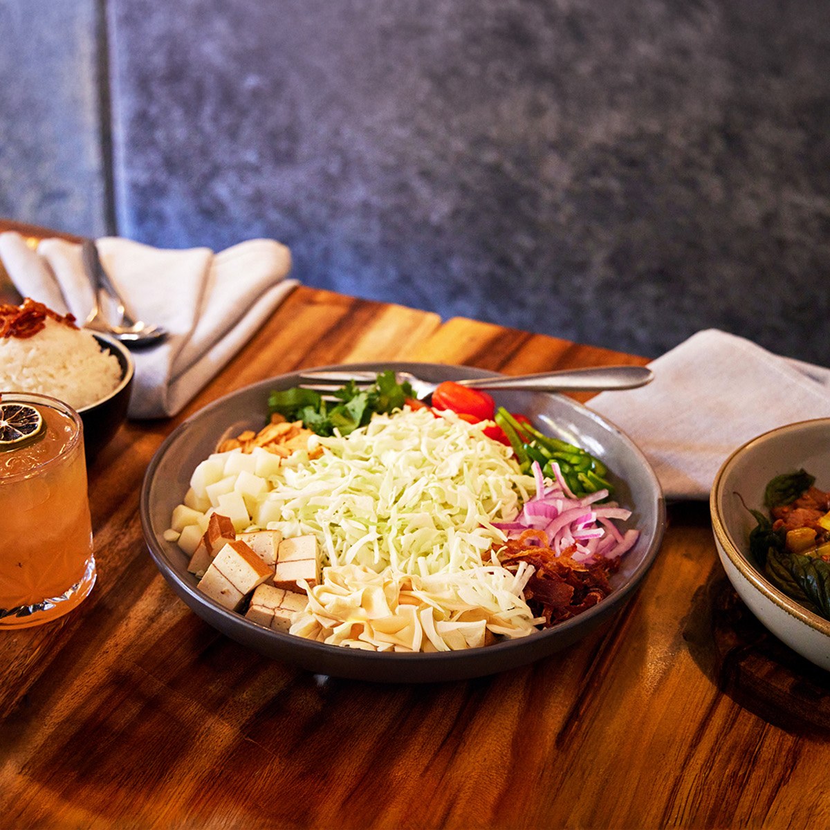 Tea leaf salad